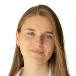 Максимова Полина Евгеньевна